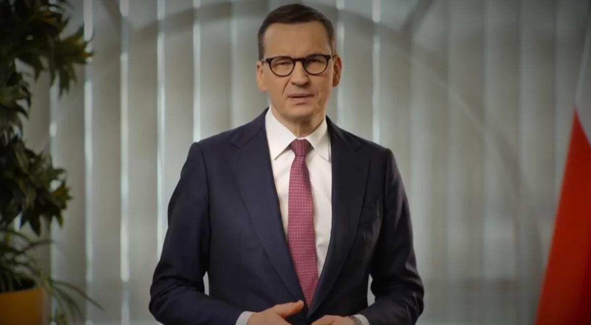 Premier Morawiecki staje w obronie Jana Pawła II. "Jako naród zawdzięczamy mu bardzo wiele"