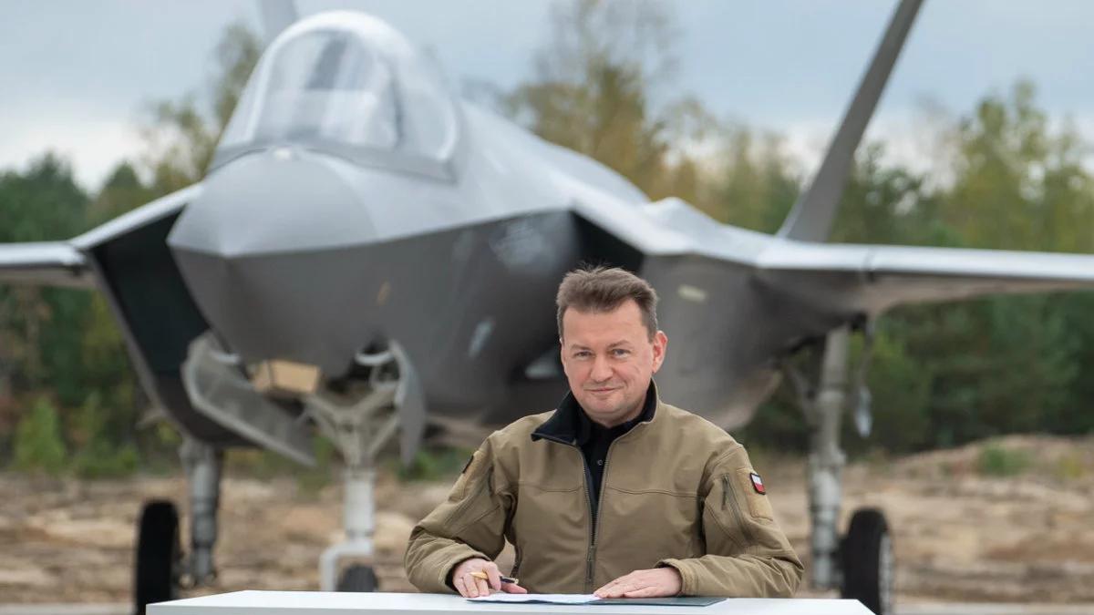 Szef MON podpisze w piątek umowę na zakup samolotów F-35