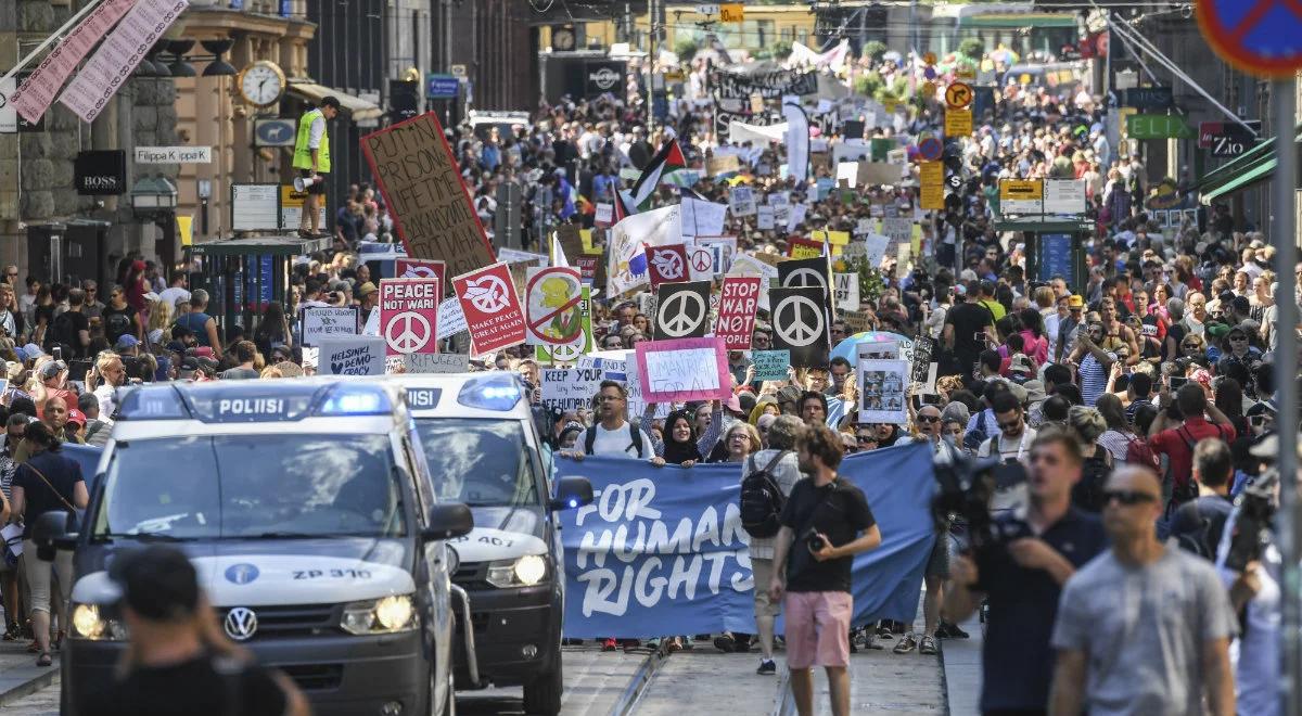 Helsinki: protesty przed spotkaniem Donalda Trumpa i Władimira Putina
