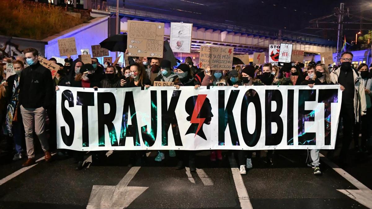 Strajk Kobiet zapowiada nowe akcje. Odpowiedź na apel premiera ws. protestów