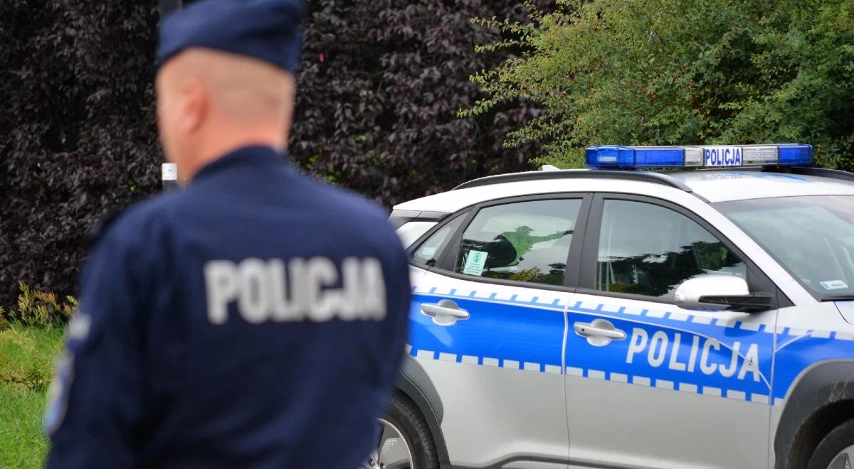 Ksiądz, który stanął w obronie krzyża, został pobity. Policja zatrzymała 33-latka