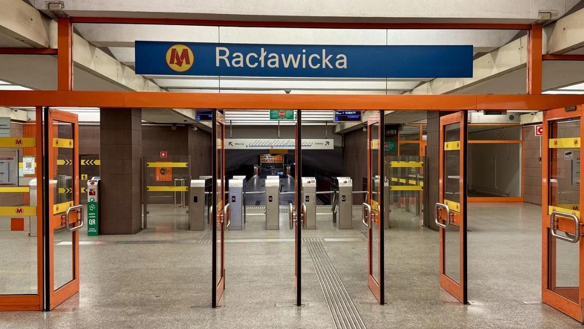 Stacja metra Racławicka ponownie otwarta. "Dobra wiadomość"