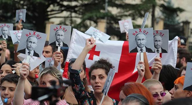 Publicyści: rosyjska agresja na Gruzję nadszarpnęła bezpieczeństwo w Europie