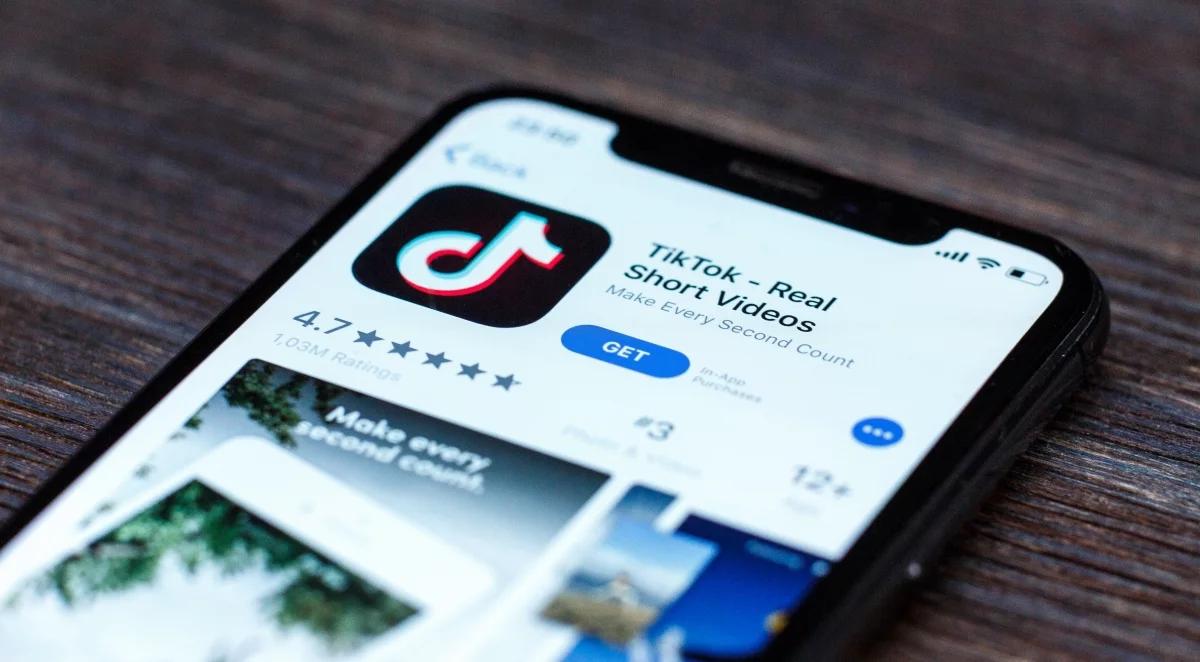 TikTok pod ostrzałem. Estonia blokuje go na wszystkich urządzeniach wydawanych urzędnikom