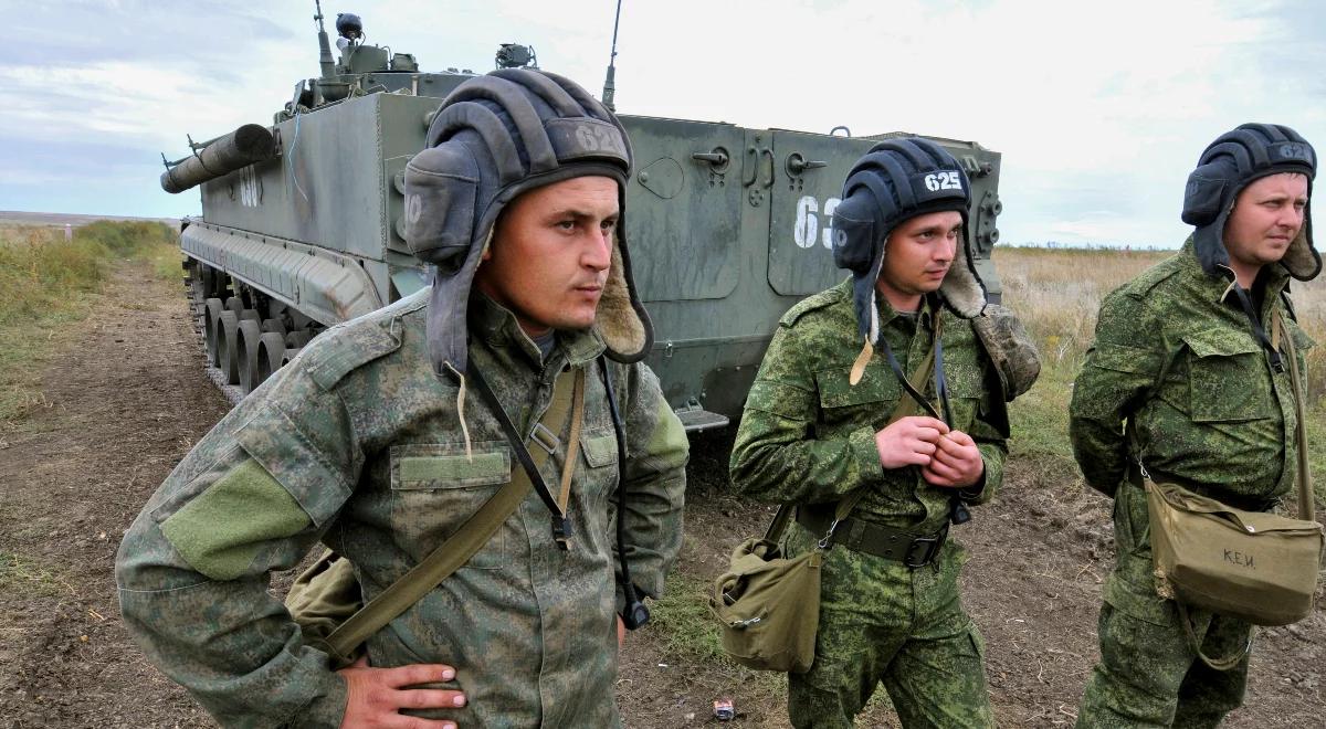 Dezercje trapią armię Rosji. Przybywa ucieczek z frontu, nierzadko z bronią