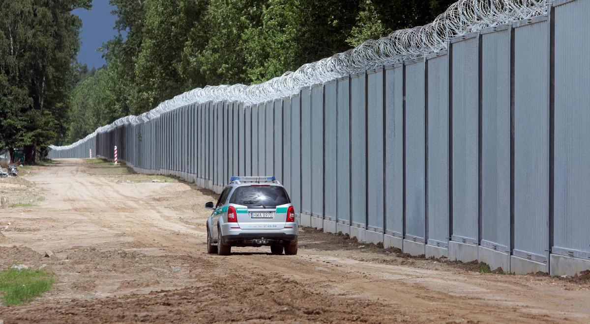 Zapora na granicy z Białorusią prawie gotowa. "Odbywają się już pierwsze odbiory techniczne"