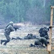 Amerykański dowódca na ćwiczeniach w Kielcach