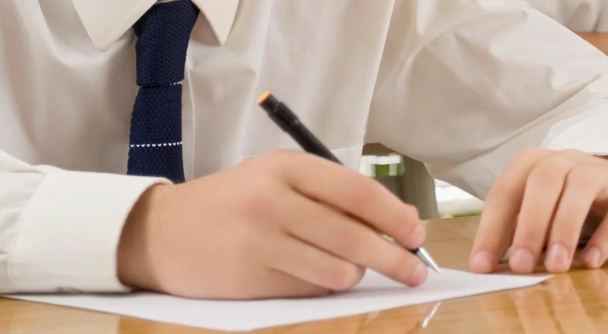 Matura 2015. Matura z języka niemieckiego (poziom podstawowy i rozszerzony) - informacje, pytania, arkusze CKE