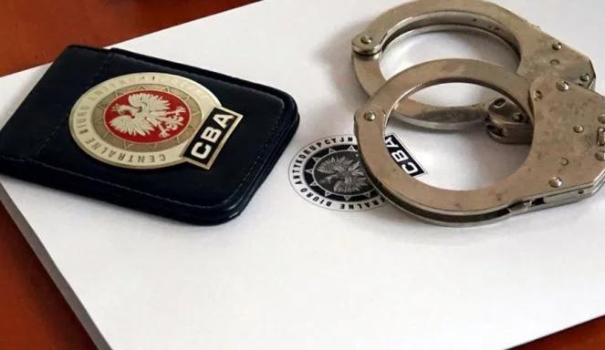 Poświadczyli nieprawdę w dokumentach. CBA zatrzymało dwóch urzędników