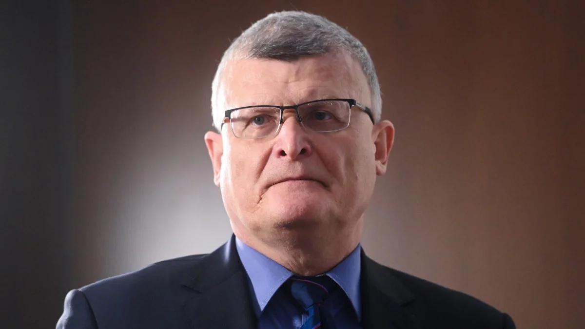 Lawinowy wzrost zachorowań na COVID. Szef GIS: nadeszła fala