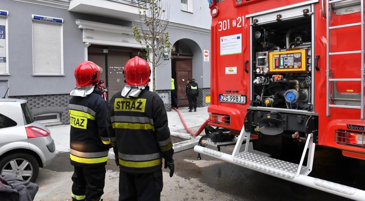 Pożar kamienicy w Szczecinie. Nie żyją trzy osoby, są ranni