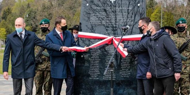 100. rocznica powstania śląskiego. W Opolu odsłonięto pomnik ku czci poległych