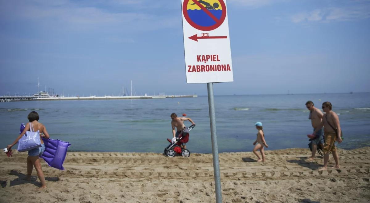  Zakaz kąpieli przy 21 nadmorskich plażach. Sprawdź jakich