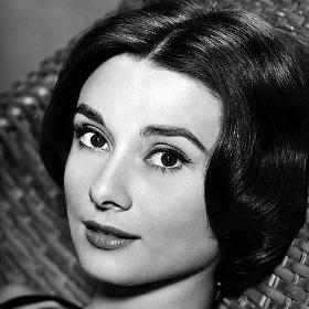 84 tys. funtów za sukienkę Audrey Hepburn