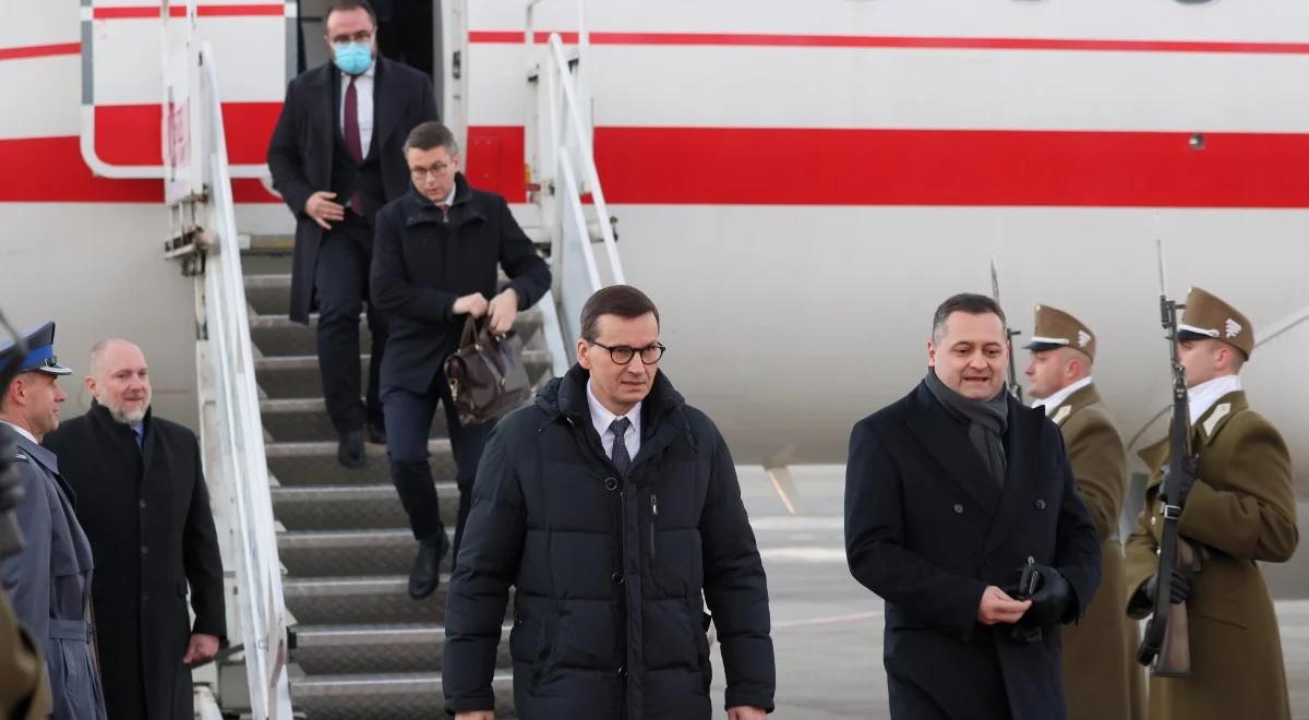 Spotkanie szefów rządów V4 z prezydentem Francji. Mateusz Morawiecki jest już w Budapeszcie