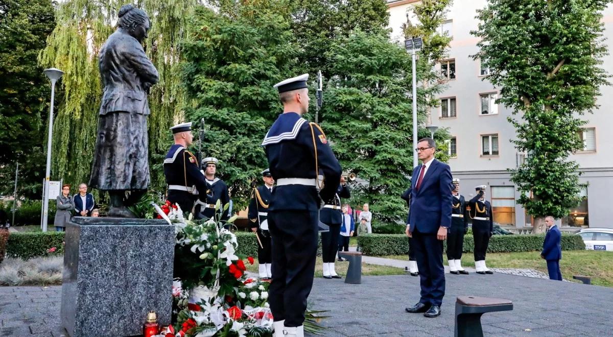 Obchody 40-lecia porozumień sierpniowych. Premier złożył kwiaty przed pomnikiem Anny Walentynowicz