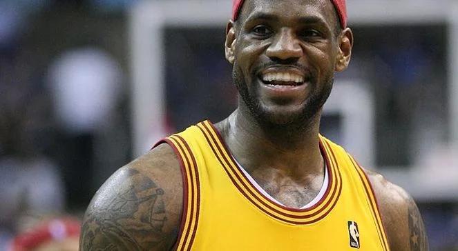 NBA: LeBron James z numerem 23 w Cavaliers
