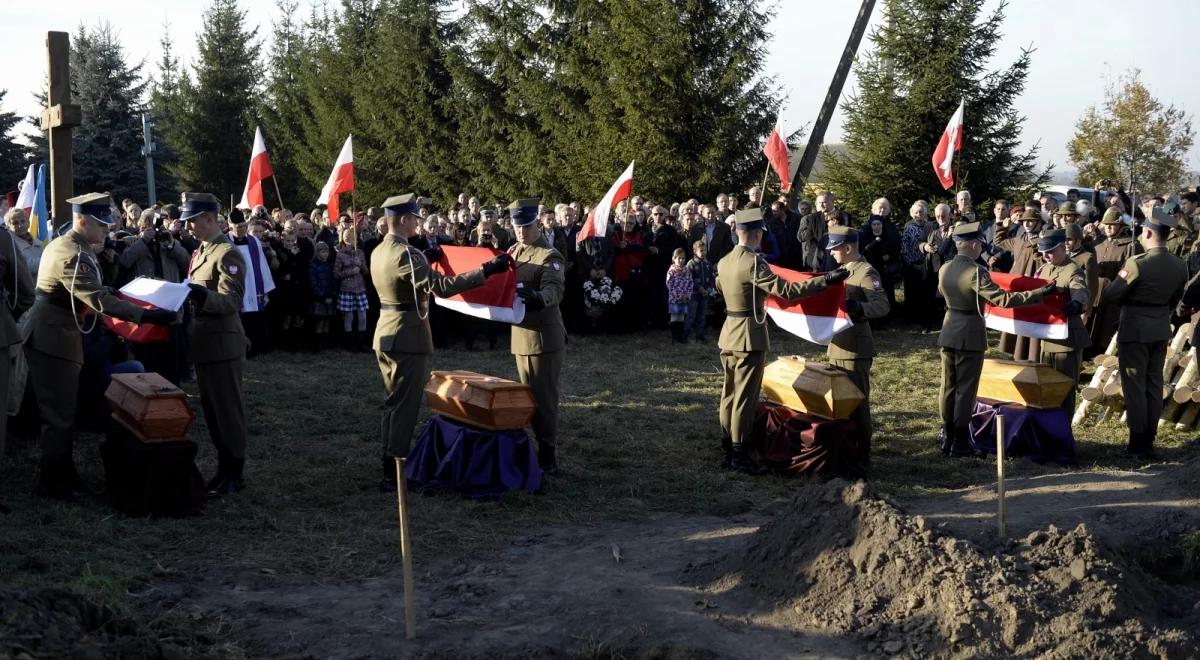 Ukraina: pochowano polskich obrońców Lwowa z 1939 roku
