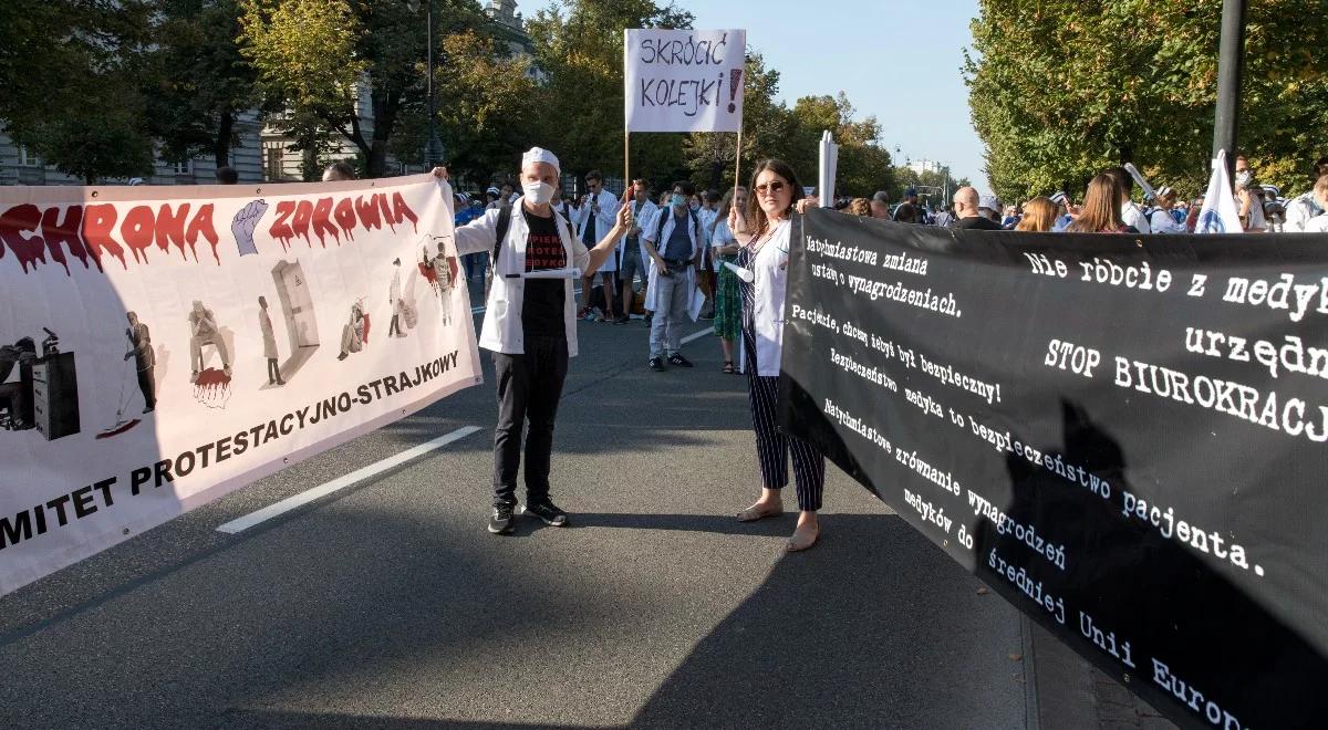 "Pałac Prezydencki jest otwarty na spotkanie". Andrzej Duda do protestujących medyków