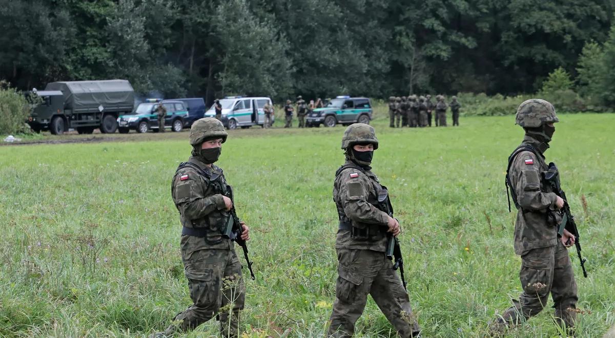 Na granicy polsko-białoruskiej powstanie wysoki płot. Szef MON: nie pozwolimy na stworzenie szlaku przemytu migrantów