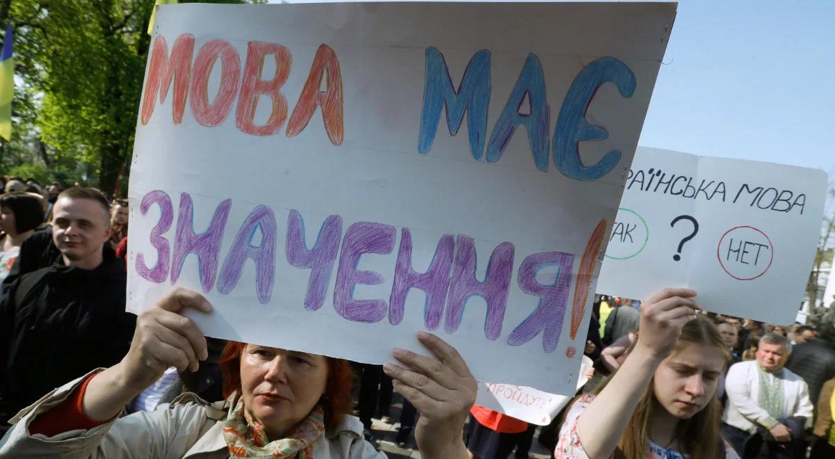 Ukraina: parlament przyjął ustawę o języku ukraińskim