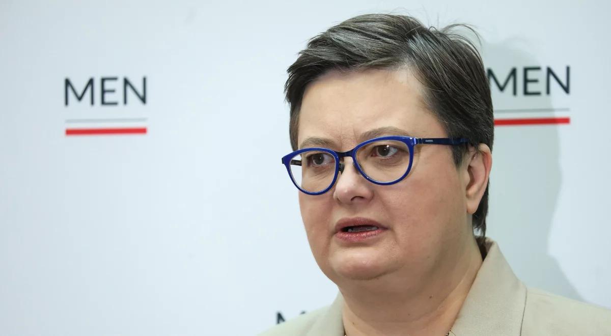 Zakaz używania smartfonów w szkołach. Wiadomo, kiedy zmiany wejdą w życie