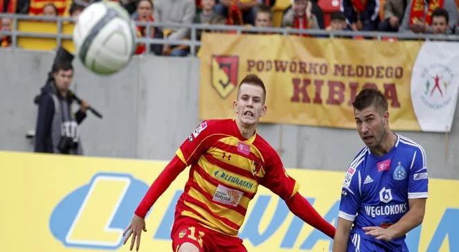 Ekstraklasa: Jagiellonia Białystok - Ruch Chorzów. Koncert Quintany, Ruch na kolanach