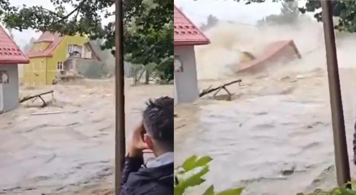 Stronie Śląskie odcięte od świata. Wysłano śmigłowiec do ewakuacji [RELACJA]