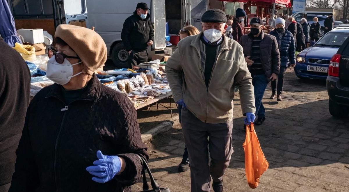 Spadek zakażeń w Polsce. Andrusiewicz: jeszcze za wcześnie na to, by mówić o luzowaniu obostrzeń