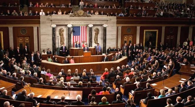 Parlament USA głosuje nad zwiększeniem długu