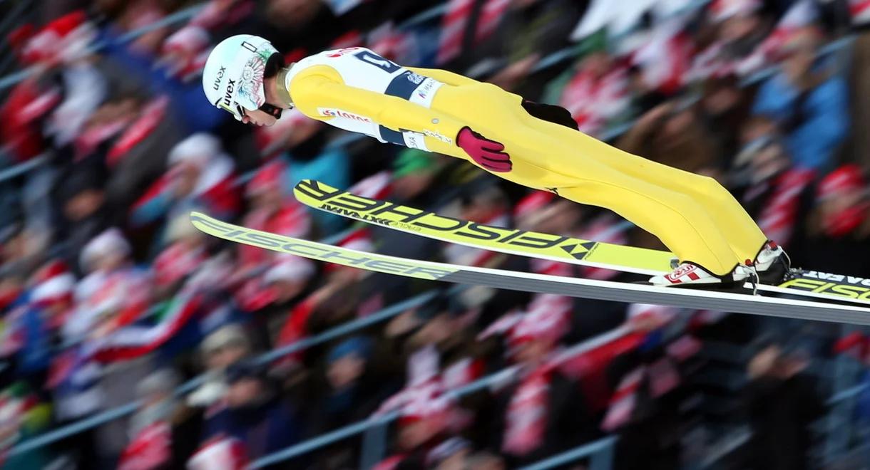 PŚ w Zakopanem: magia Wielkiej Krokwi zadziałała. Polscy skoczkowie na podium