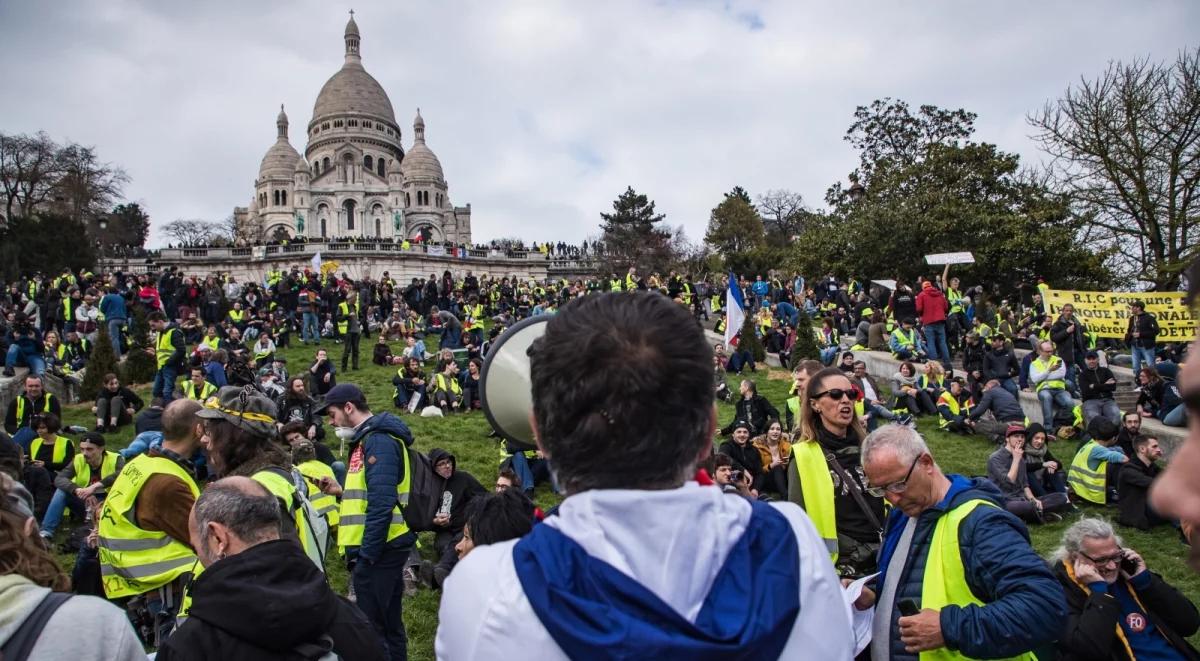 Francja: ponad 40 tys. osób na protestach "żółtych kamizelek"