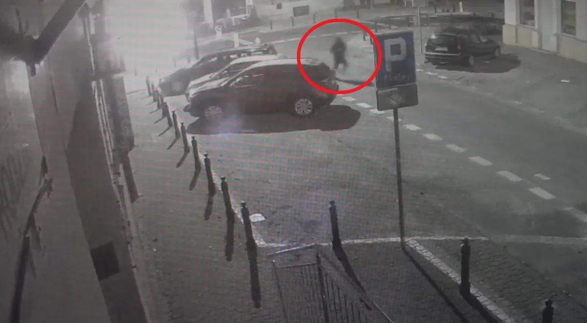 Tak podpalił restaurację w Warszawie. Policja złapała podejrzanego [WIDEO]