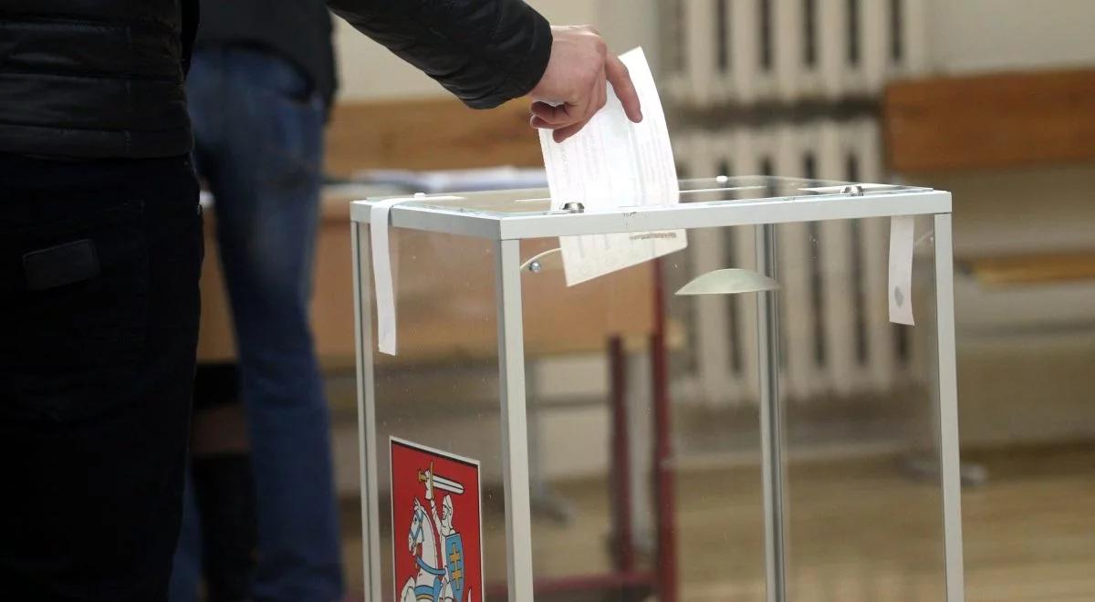 "Łączymy Polaków, chrześcijan i mniejszości". Trwają wybory na Litwie