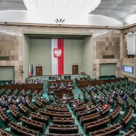 "Zjednoczona Prawica zażegnała groźbę rozłamu". Piotr Semka o głosowaniu w Sejmie