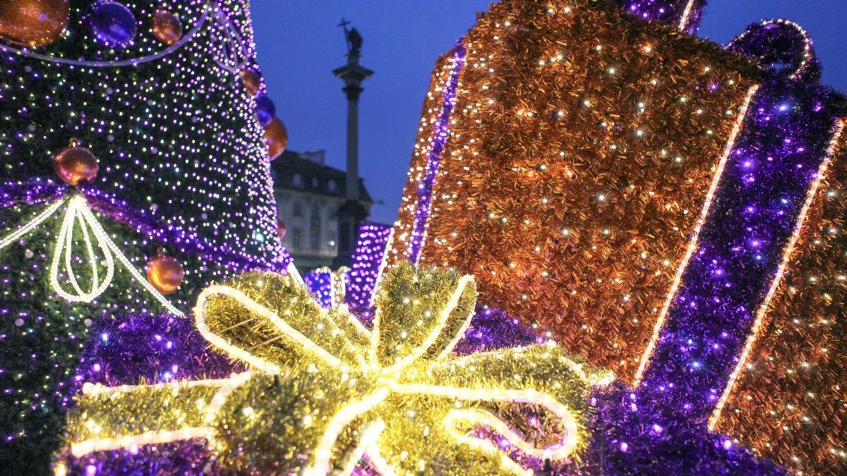 Świąteczna iluminacja w stolicy. Atrakcje dla mieszkańców