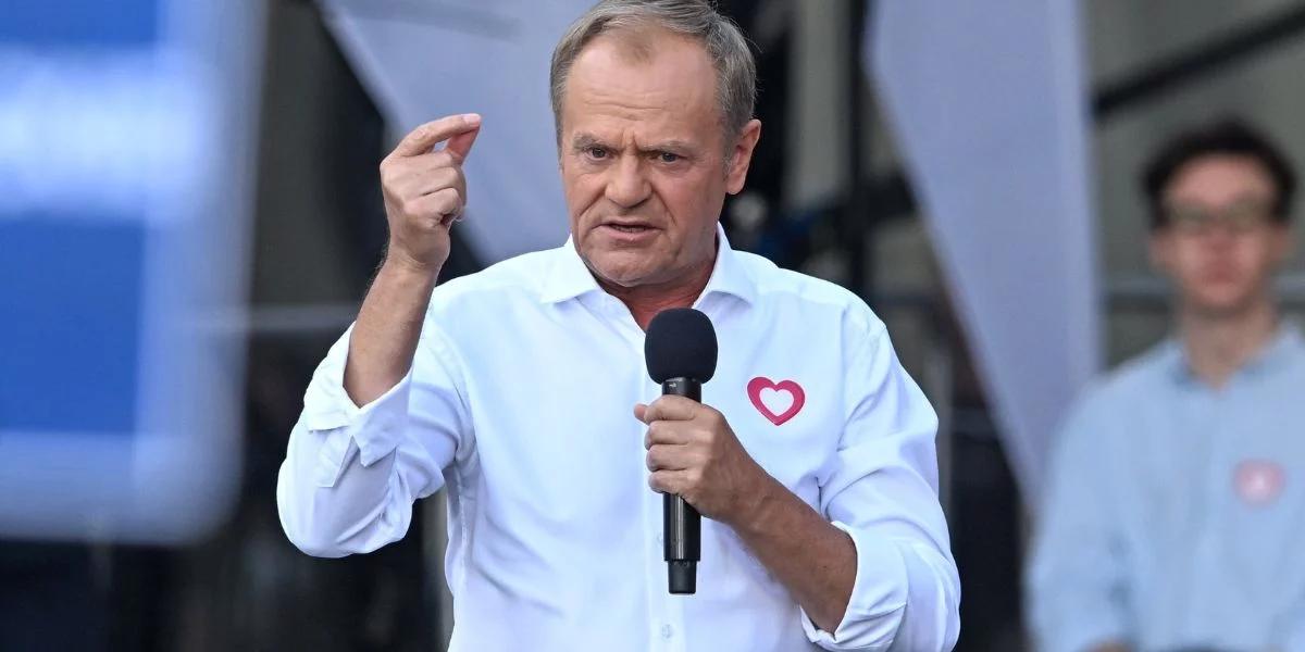 Tusk reaguje na zatrzymanie żołnierzy. Oczekuje decyzji personalnych i pisze o "gniewie ludzi"
