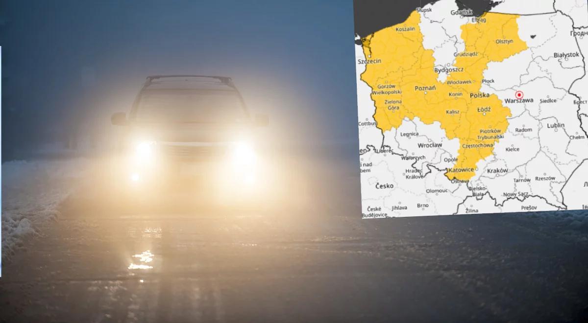 IMGW ostrzega przed gęstą mgłą i marznącymi opadami. Alerty w 11 województwach