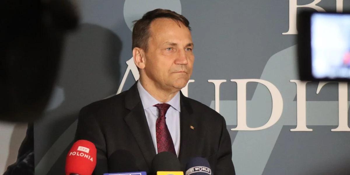 Klucz do pokonania Rosji? Sikorski: długoterminowe dozbrojenie Europy