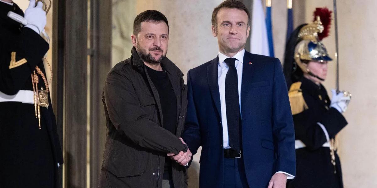 Macron uda się w marcu na Ukrainę. W Rosji pojawiły się plotki o planowanym zamachu