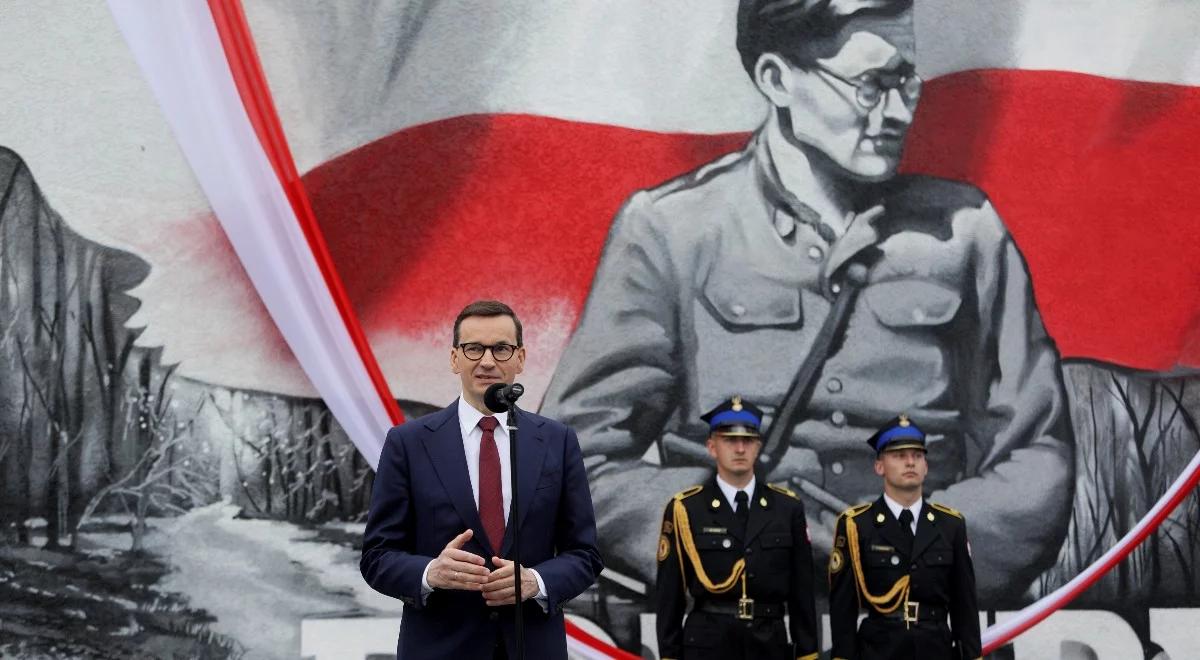 Odsłonięto mural kpt. "Ponurego". Premier Morawiecki: jego twarz jaśnieje, bo Polacy zachowują się tak jak trzeba
