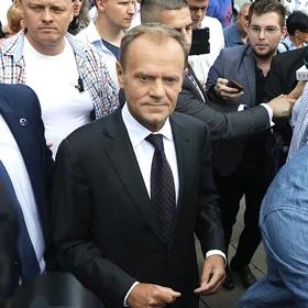 Donald  Tusk w prokuraturze. Zeznaje w sprawie Smoleńska