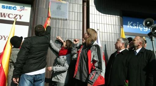 Odsłonięto tablicę upamiętniającą Kuronia