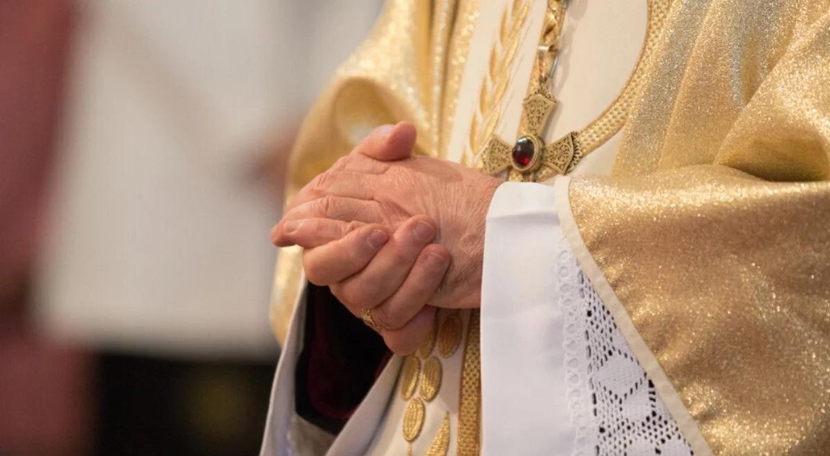 Chciał zabić księdza. Nożownikowi z Wrocławia grozi dożywocie