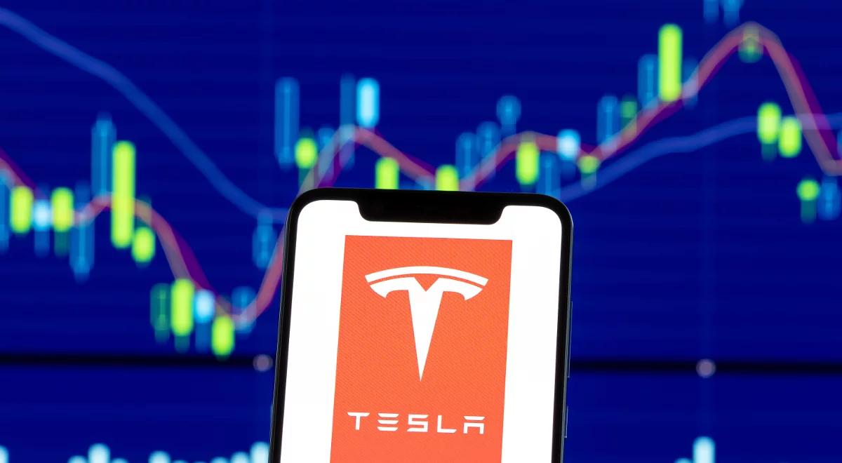 Tesla warta bilion dolarów. Tyle wynosi wycena giełdowa koncernu Elona Muska