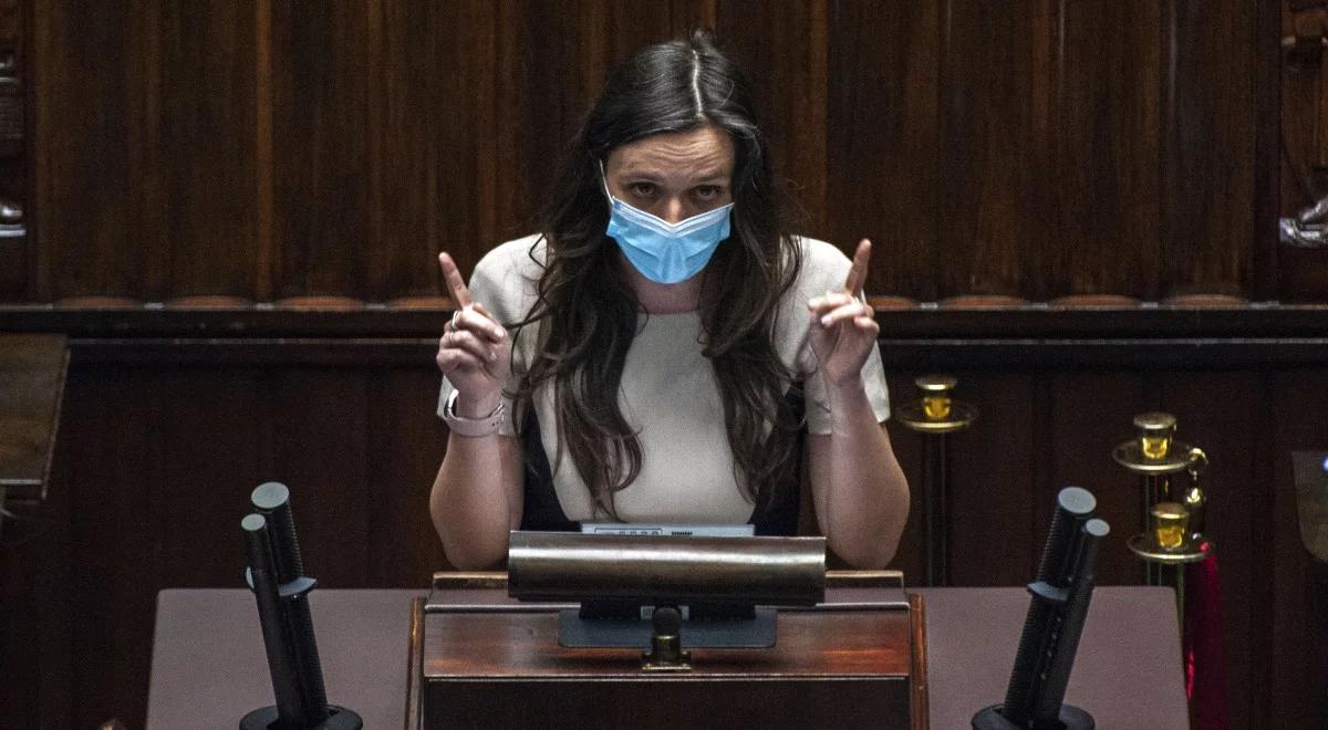 Klaudia Jachira zmieniła tekst "Roty". Rozpłochowski: przekroczyła wszelkie granice