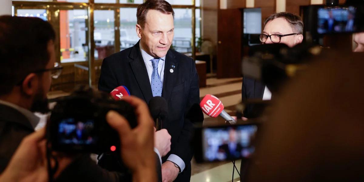 100 dni rządu Tuska. Sikorski: Polska wróciła do grona państw decyzyjnych