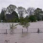 Walka trwa. Ewakuowano tysiące osób