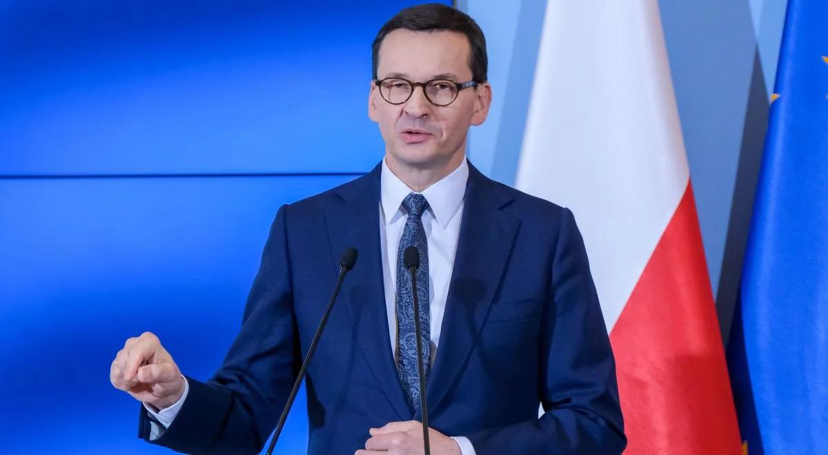 Represje na Białorusi. Premier Morawiecki: zareagujemy dalszą blokadą handlu