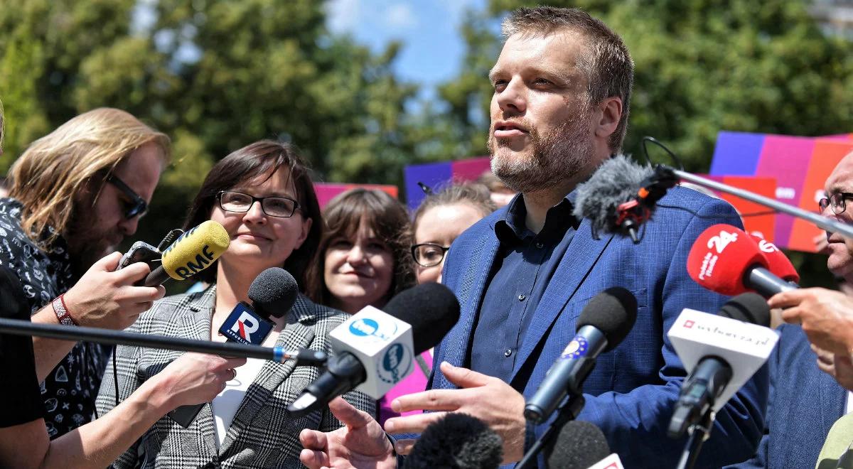 Adrian Zandberg: PO potrafi tylko podporządkowywać sobie innych